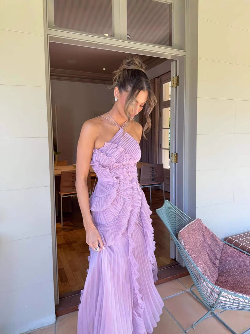 Abito Lungo Plissettato – Scollo Halter e Volant Unici