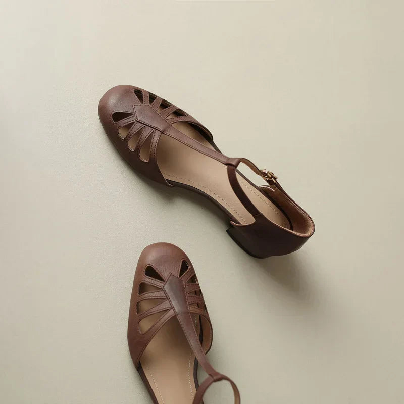 Dolce Viva™ | Sandali eleganti con cinturino a T Sacha