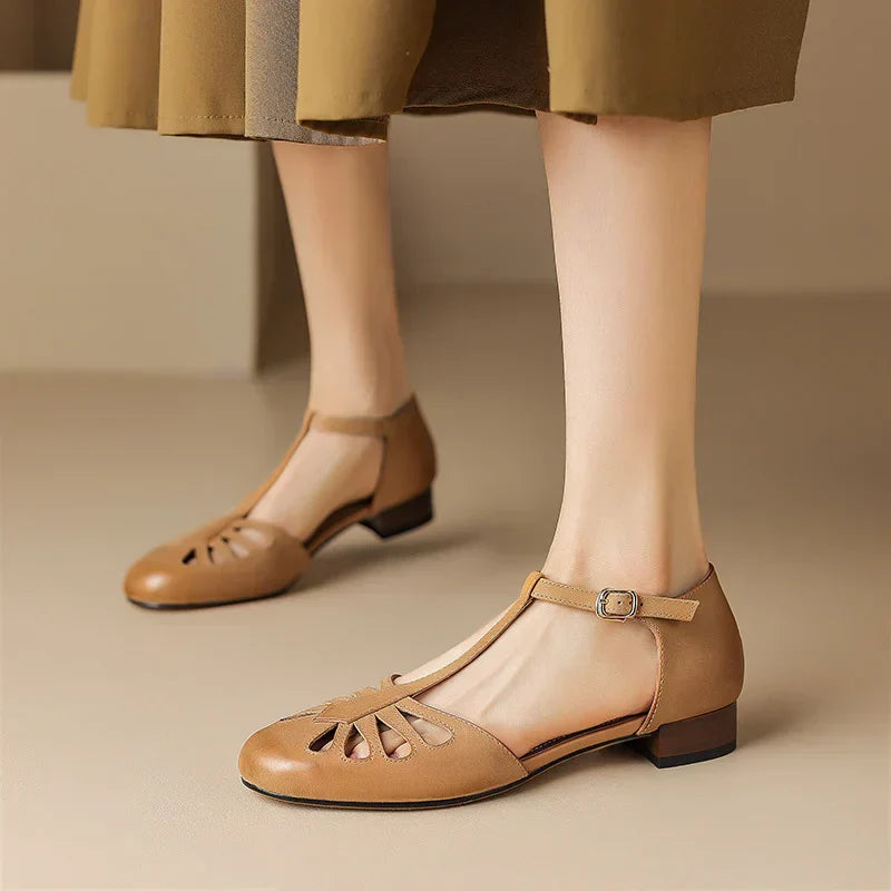 Dolce Viva™ | Sandali eleganti con cinturino a T Sacha