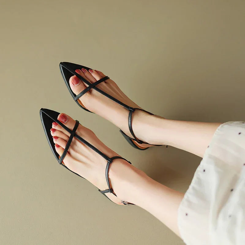 Dolce Viva™ | Sandali piatti eleganti Laney
