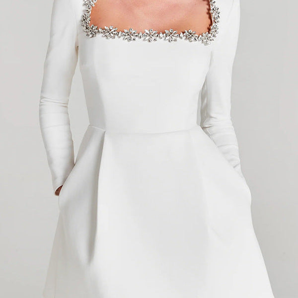 Mini Abito A-Line con Dettagli Gioiello