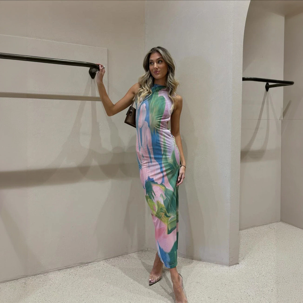 Abito Chic con Stampa Floreale Vivace