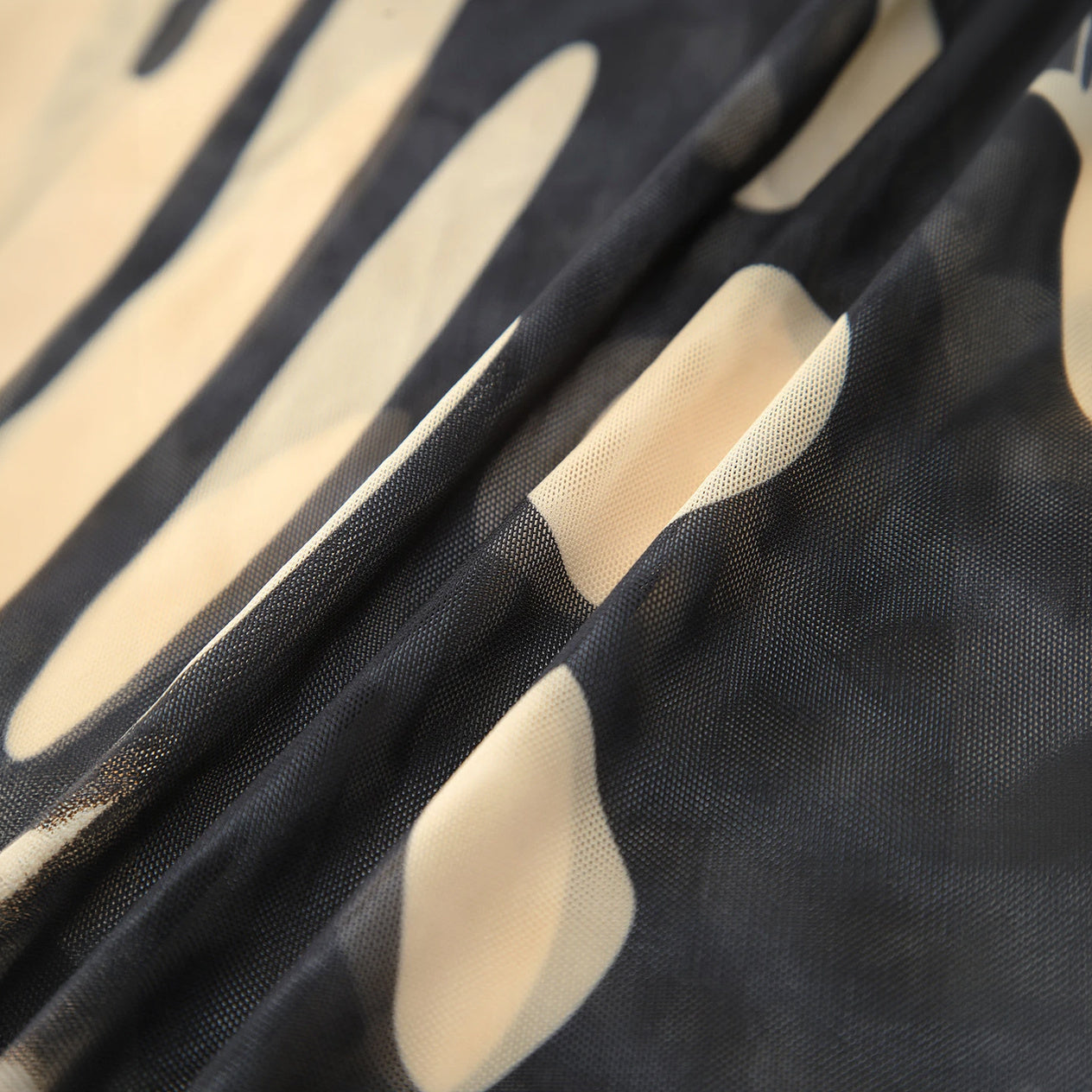 Abito Maxi Stampa Artistica con Cutout