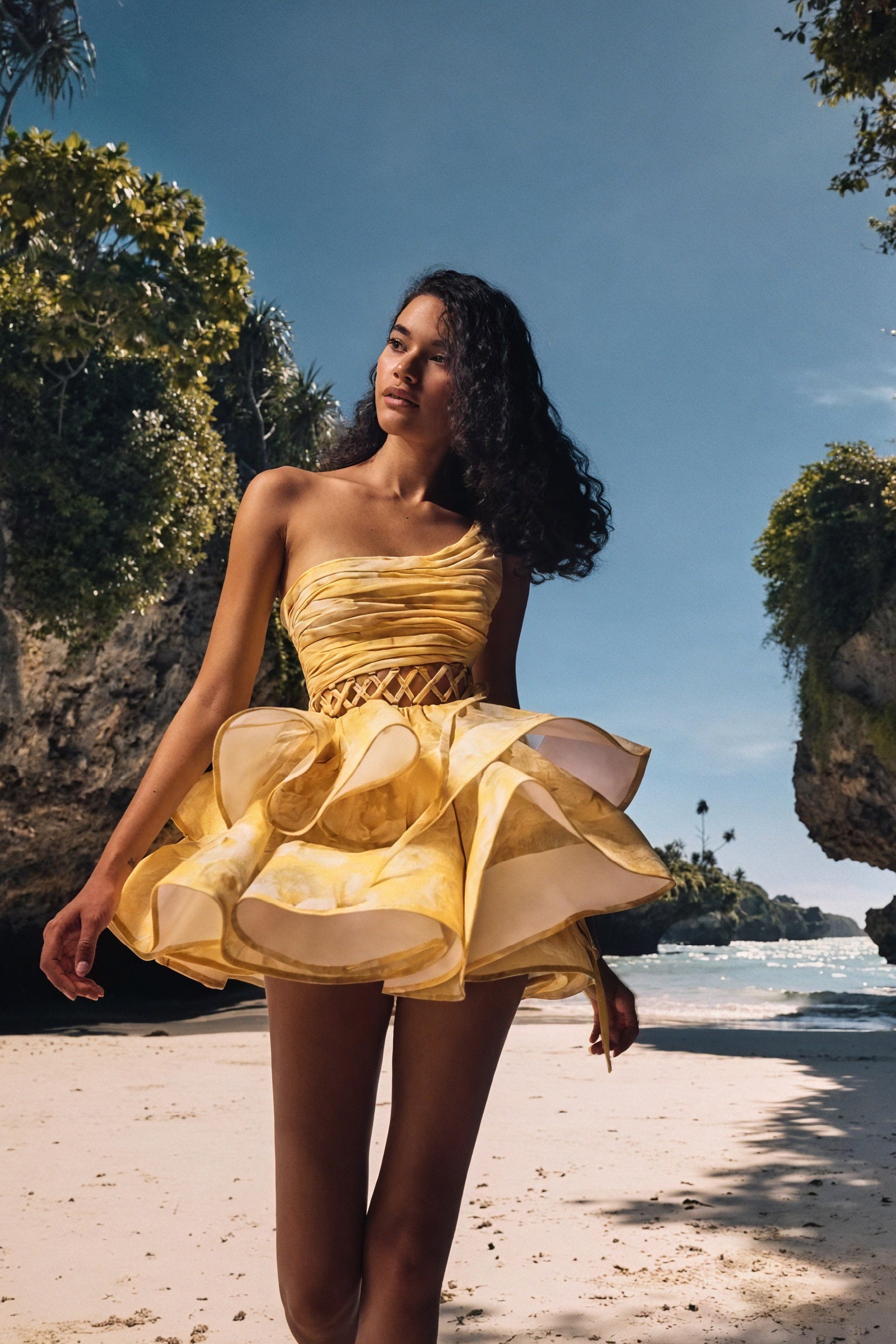 Abito Mini Monospalla con Volant