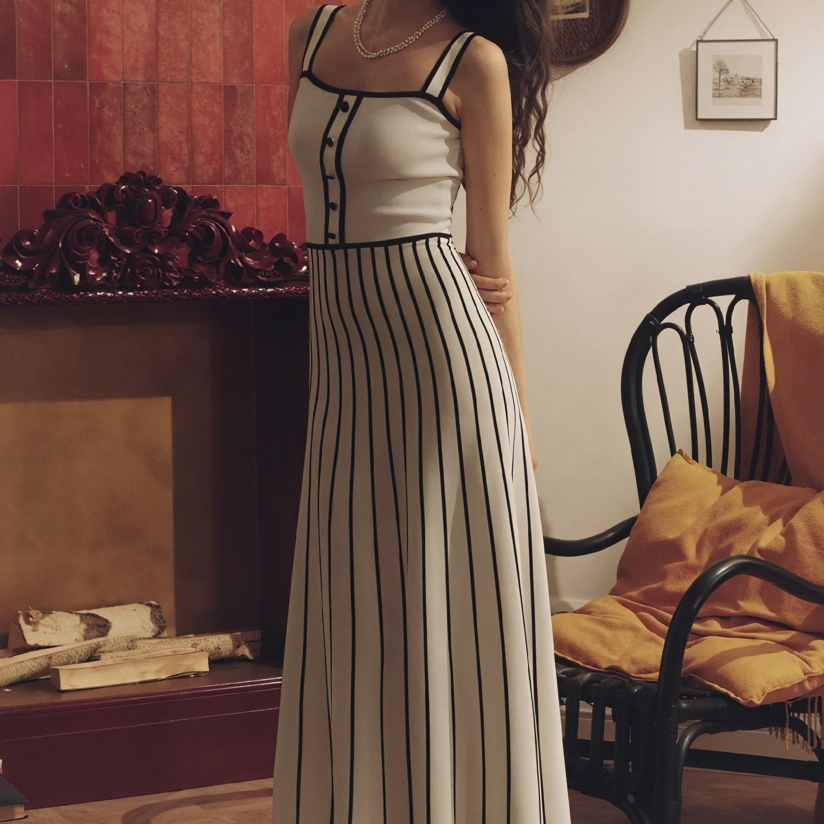 Abito Midi a Strisce con Bottoni