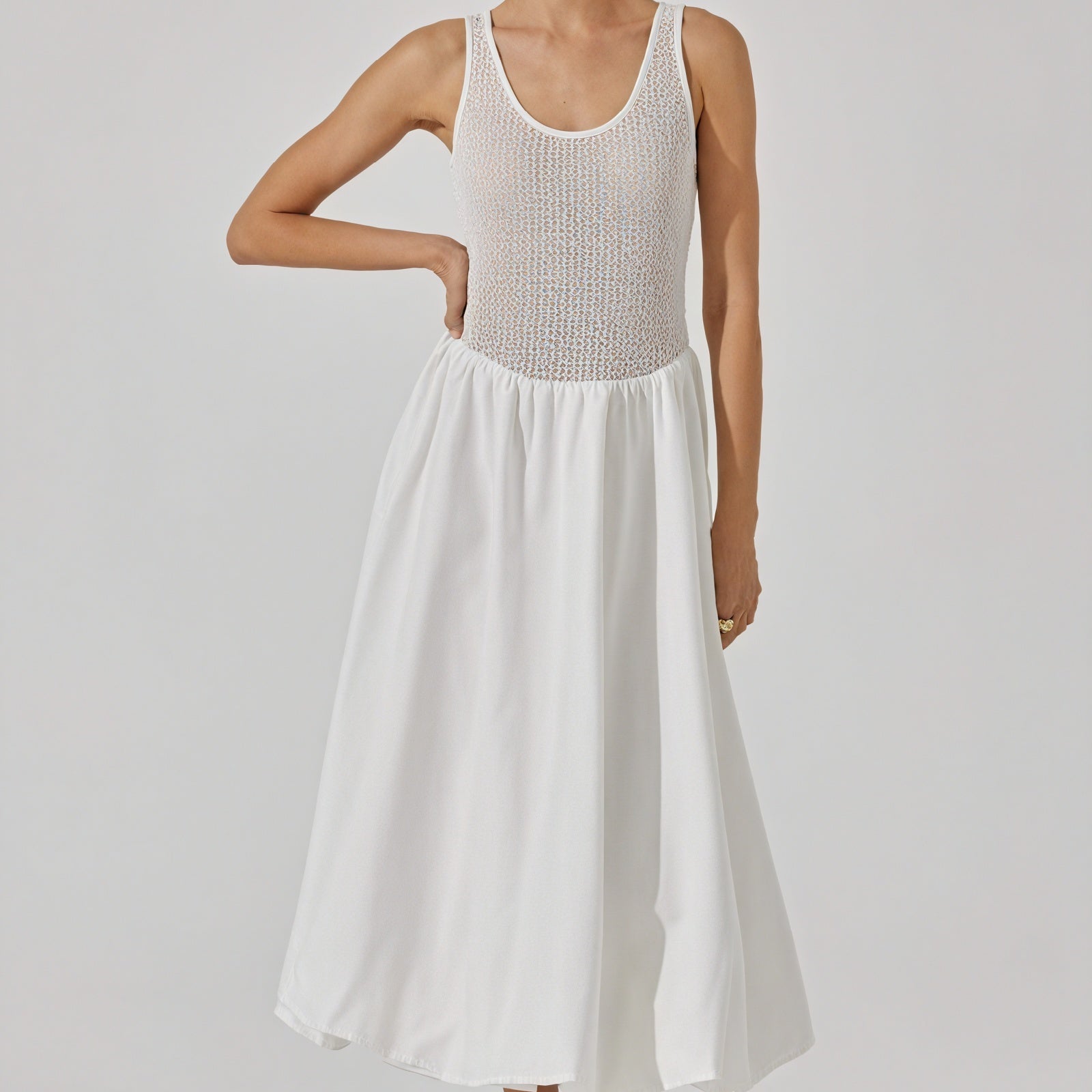 Abito Midi Testurizzato - Stile Raffinato