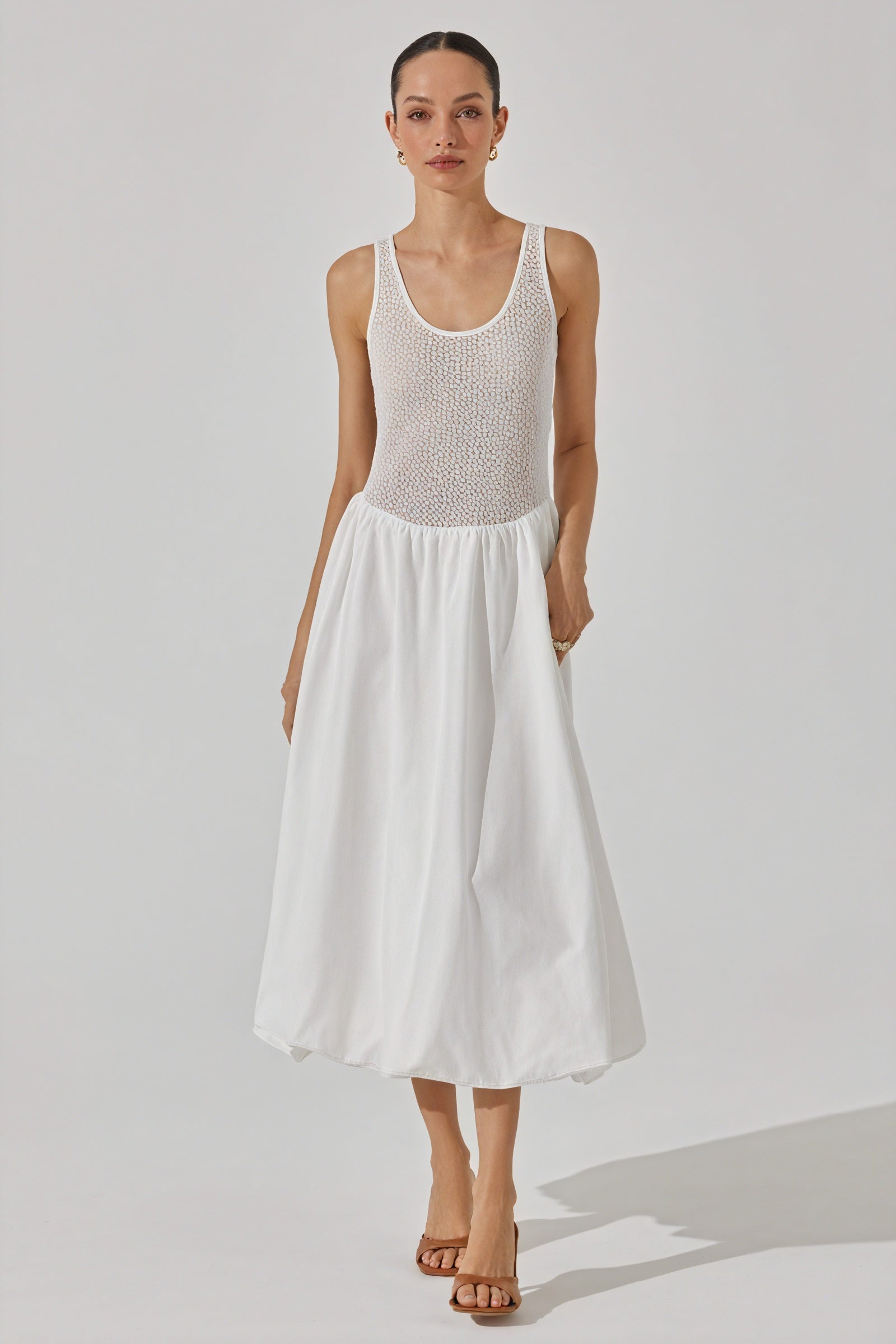 Abito Midi Testurizzato - Stile Raffinato