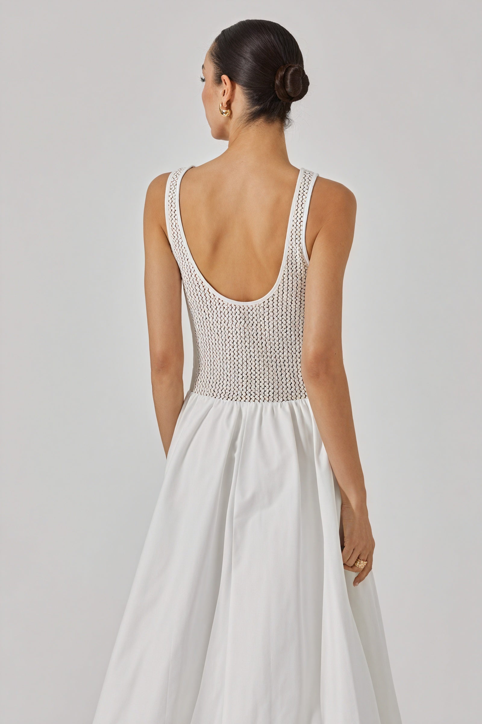 Abito Midi Testurizzato - Stile Raffinato