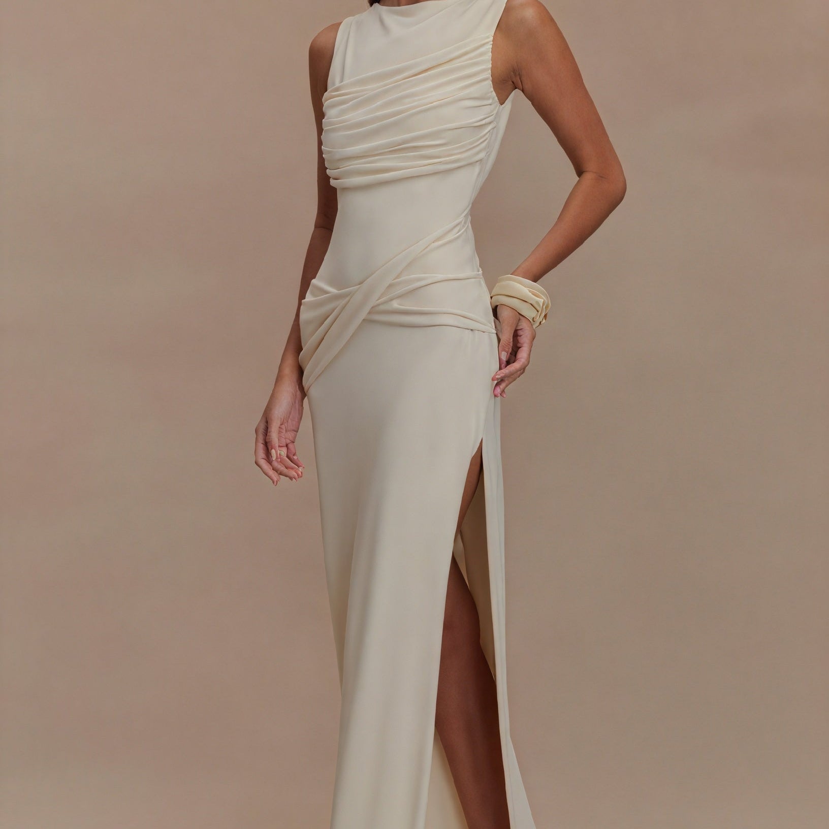 Abito Lungo Drappeggiato - Stile Sofisticato