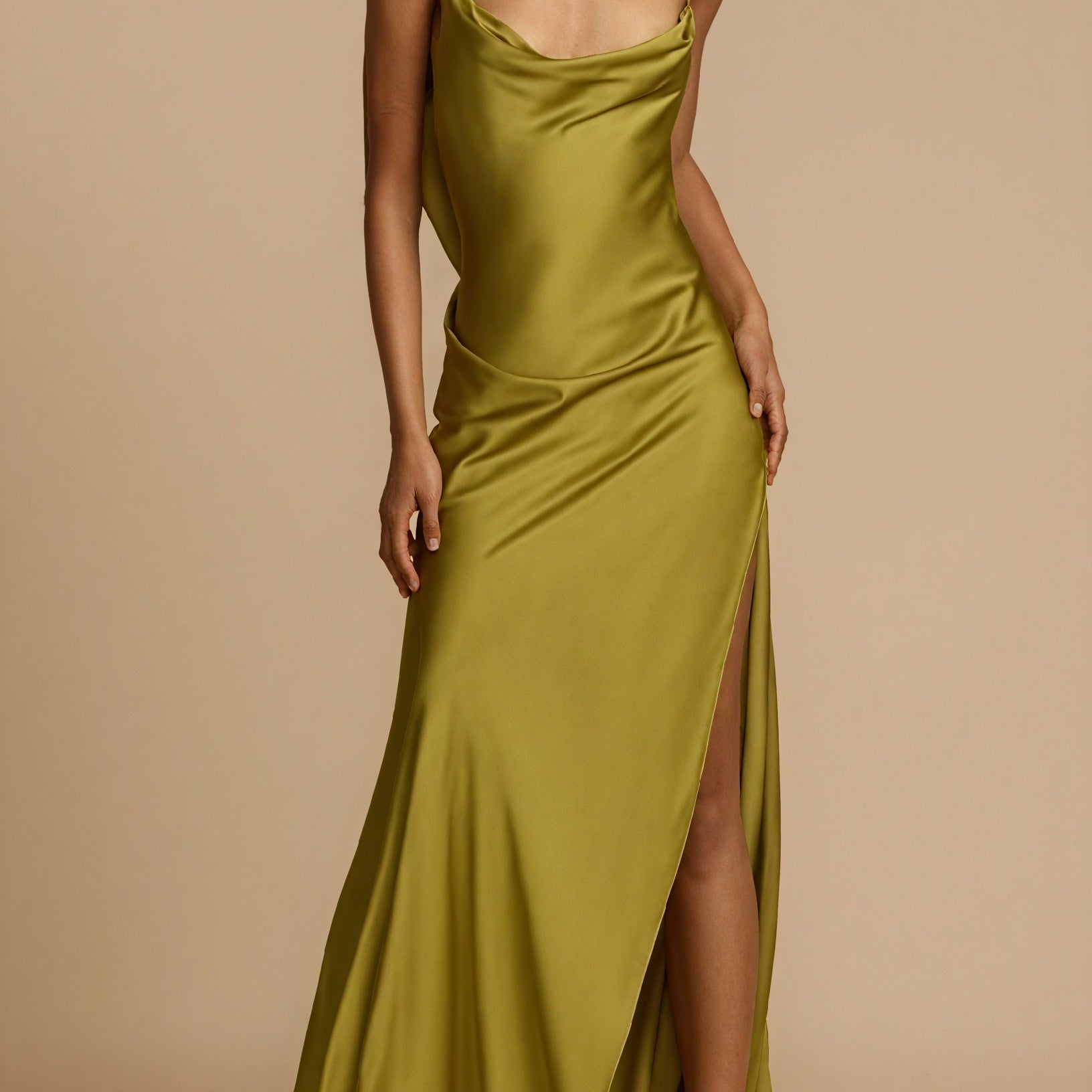 Abito Lungo Scivolato con Spacco