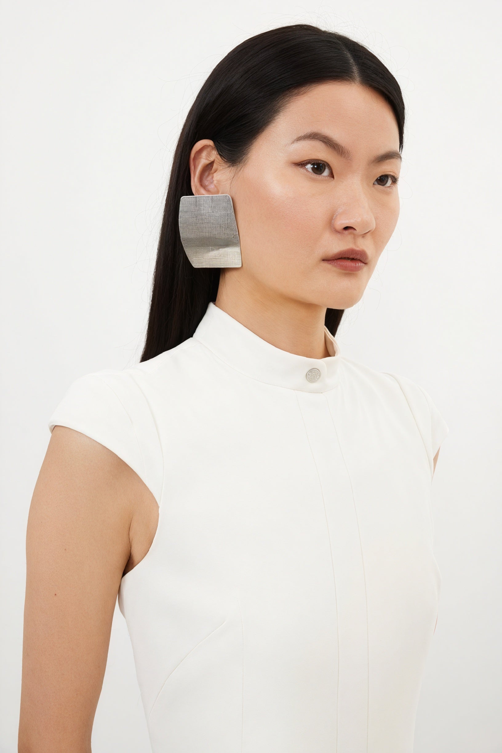 Abito Minimal Chic con Dettaglio Plissé