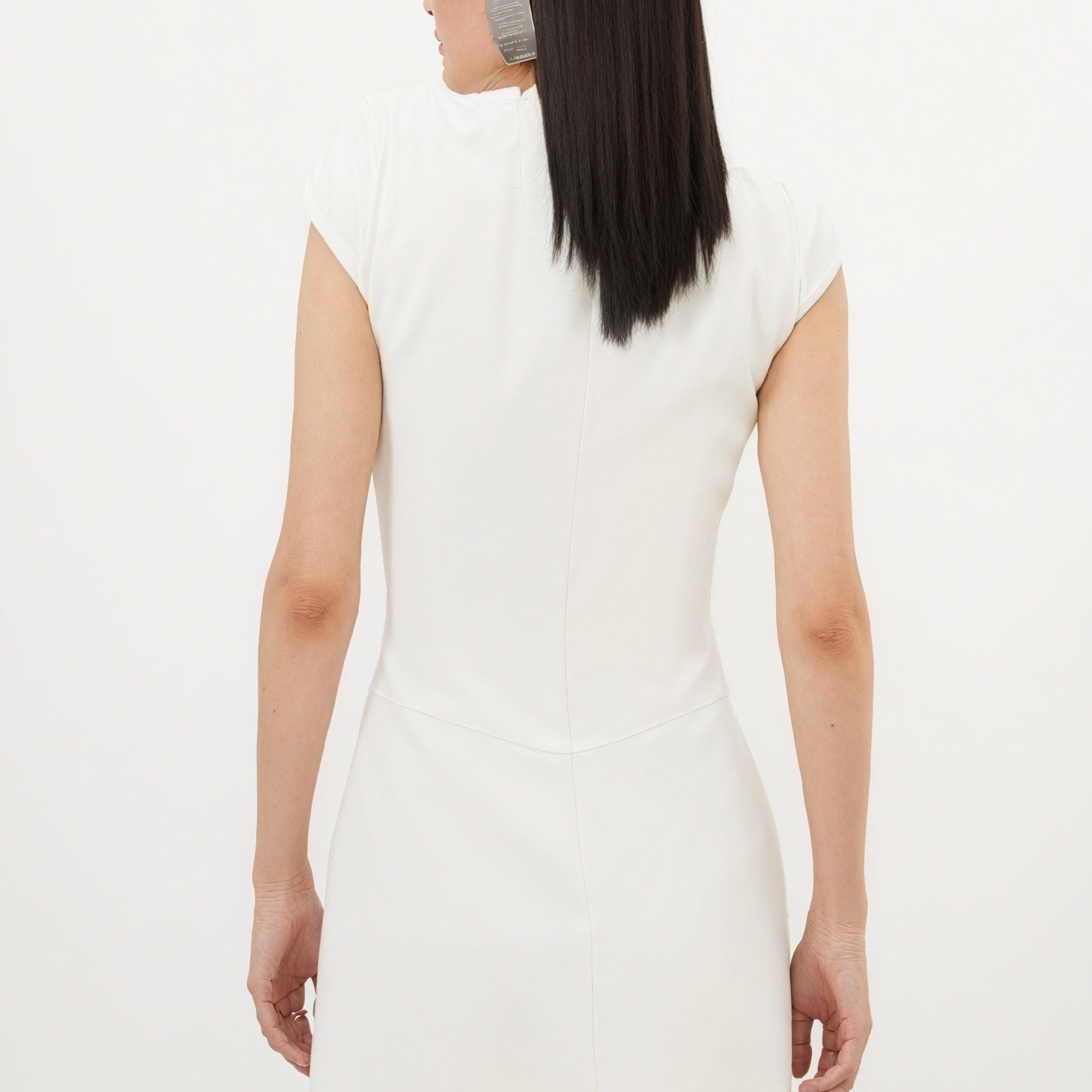 Abito Minimal Chic con Dettaglio Plissé