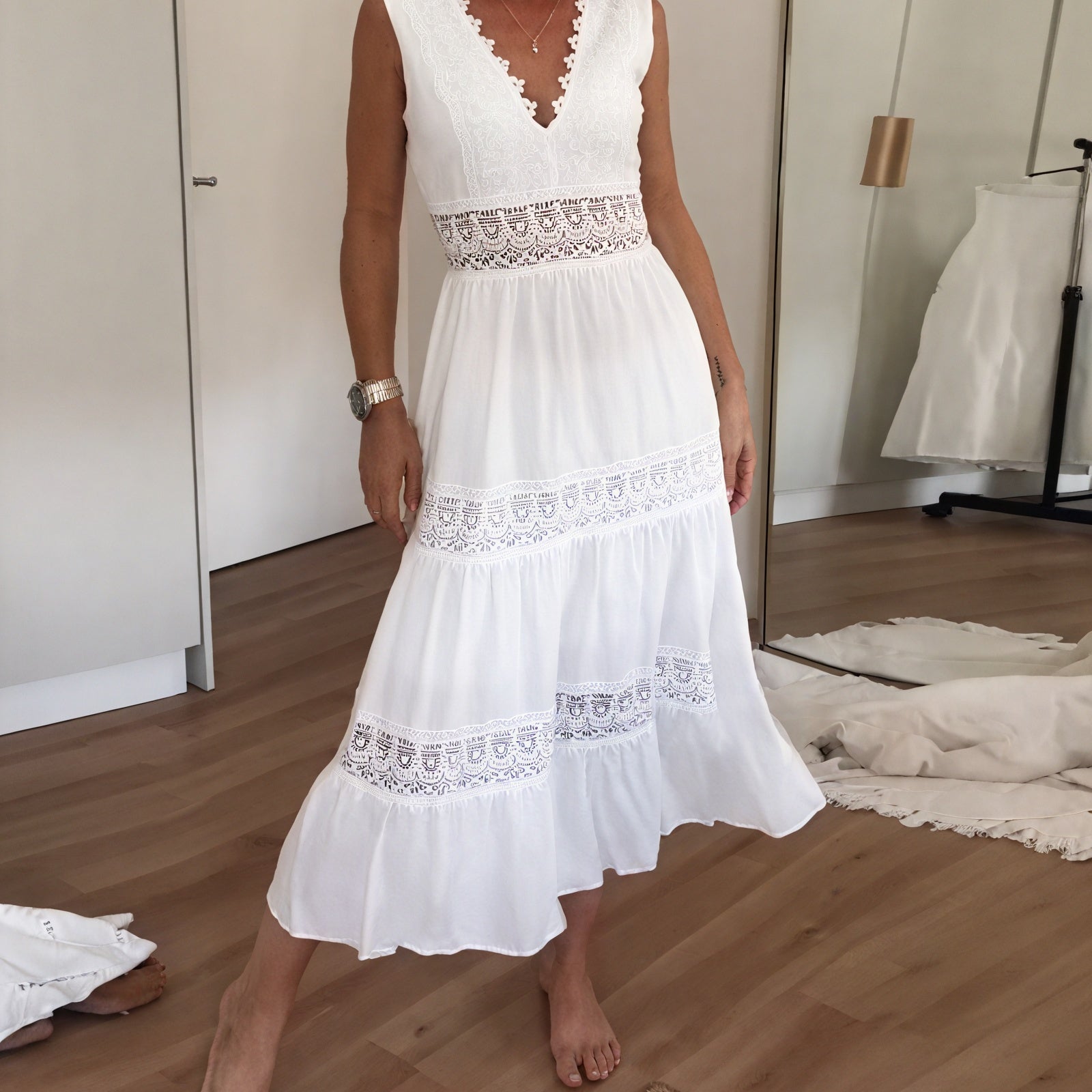 Abito Maxi con Dettagli in Pizzo