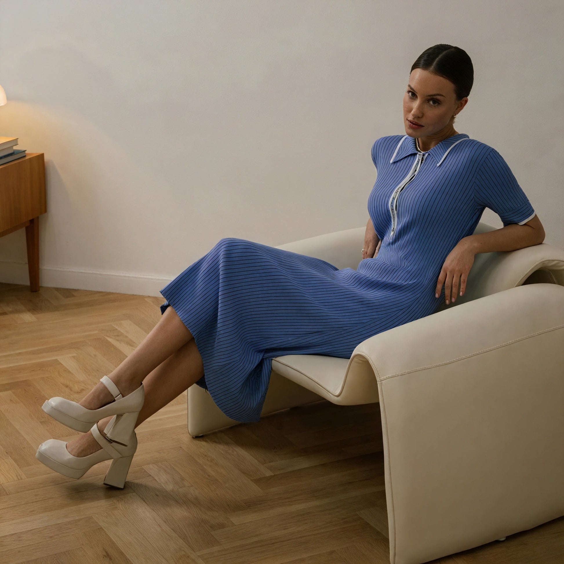 Abito Midi: Fascino Retrò e Silhouette Raffinata