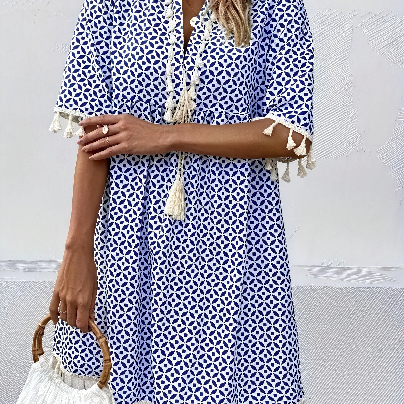 Abito Estivo Geometrie Blu – Nappe e Maniche Corte