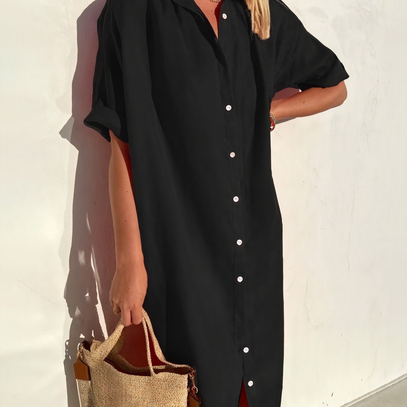 Capo Essenziale: Eleganza Disinvolta per Ogni Giorno