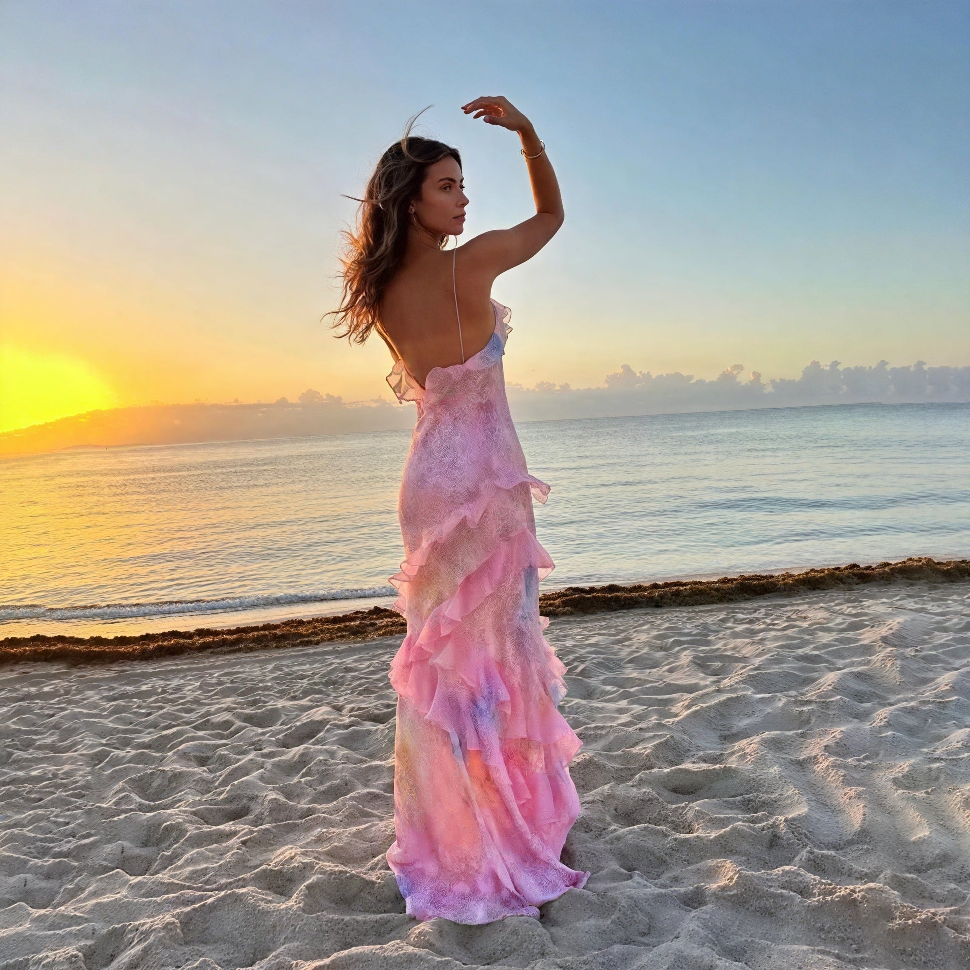 Abito Estivo Fluido – Dettagli Rouches e Spalline Sottili