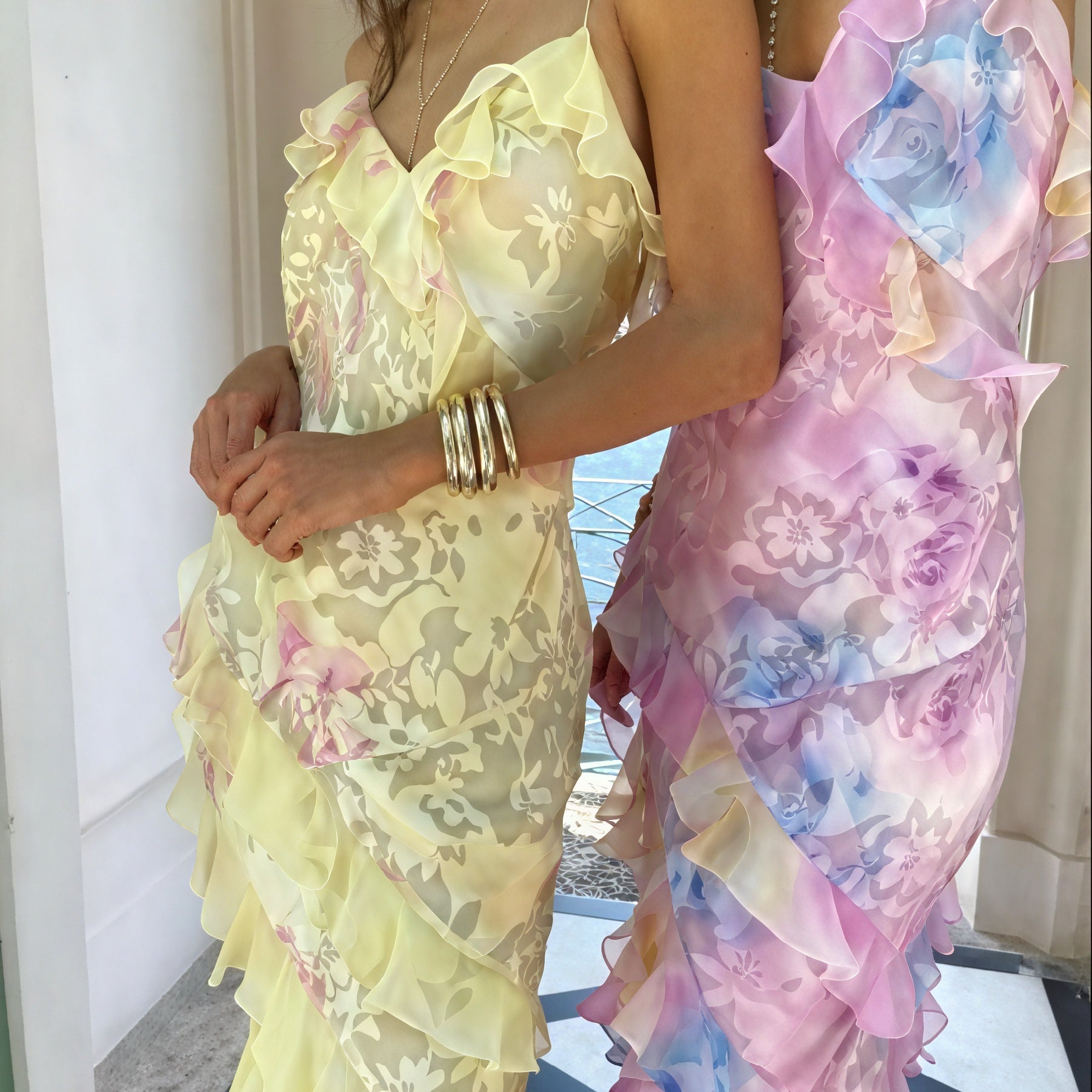 Abito Senza Maniche Floreale con Balze