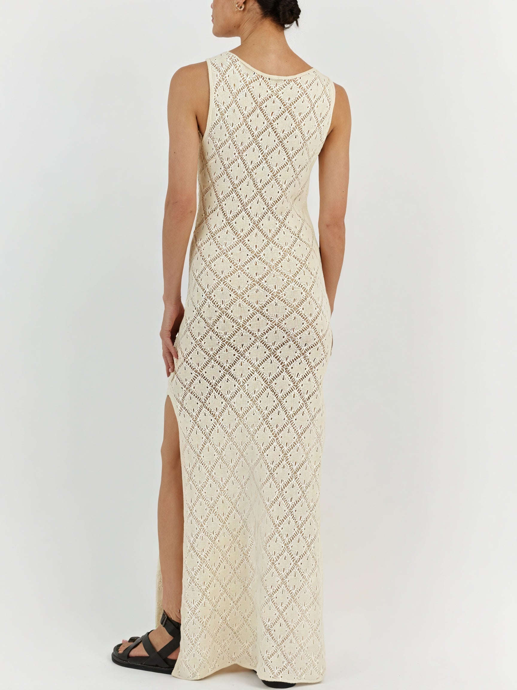 Abito Maxi Senza Maniche – Lavorazione a Maglia Aperta