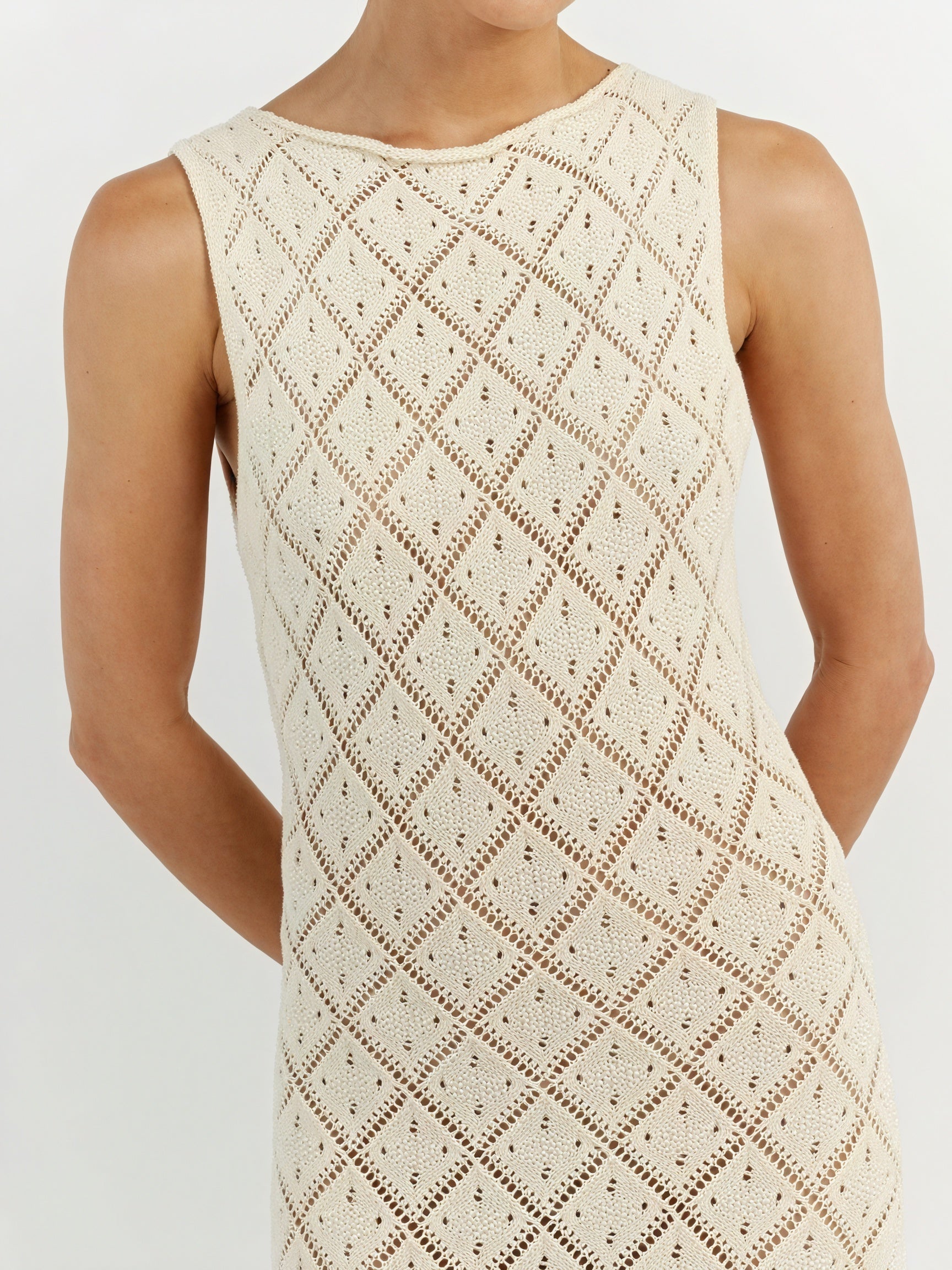 Abito Maxi Senza Maniche – Lavorazione a Maglia Aperta