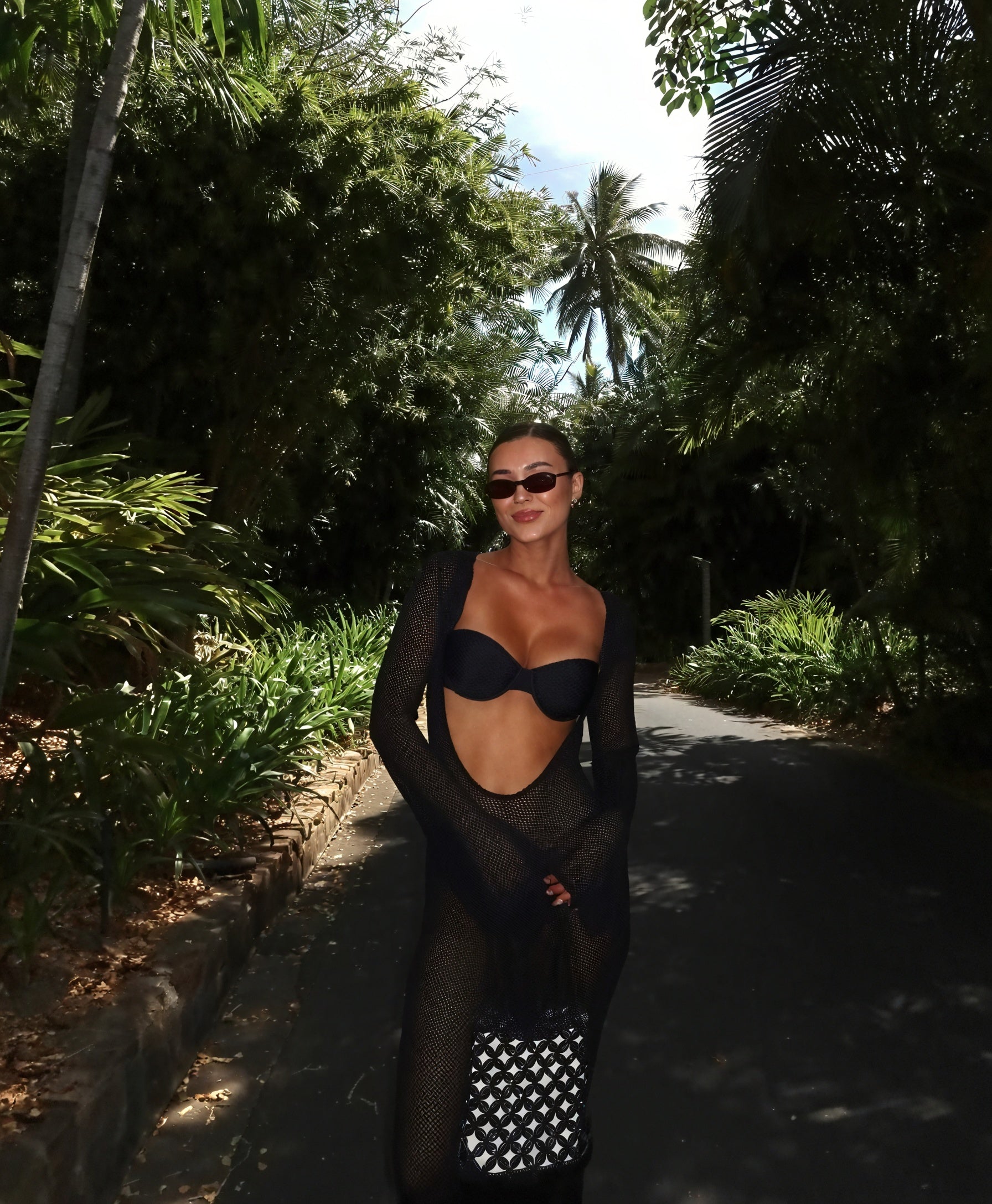 Abito Lungo Trasparente a Maglia – Maniche Lunghe