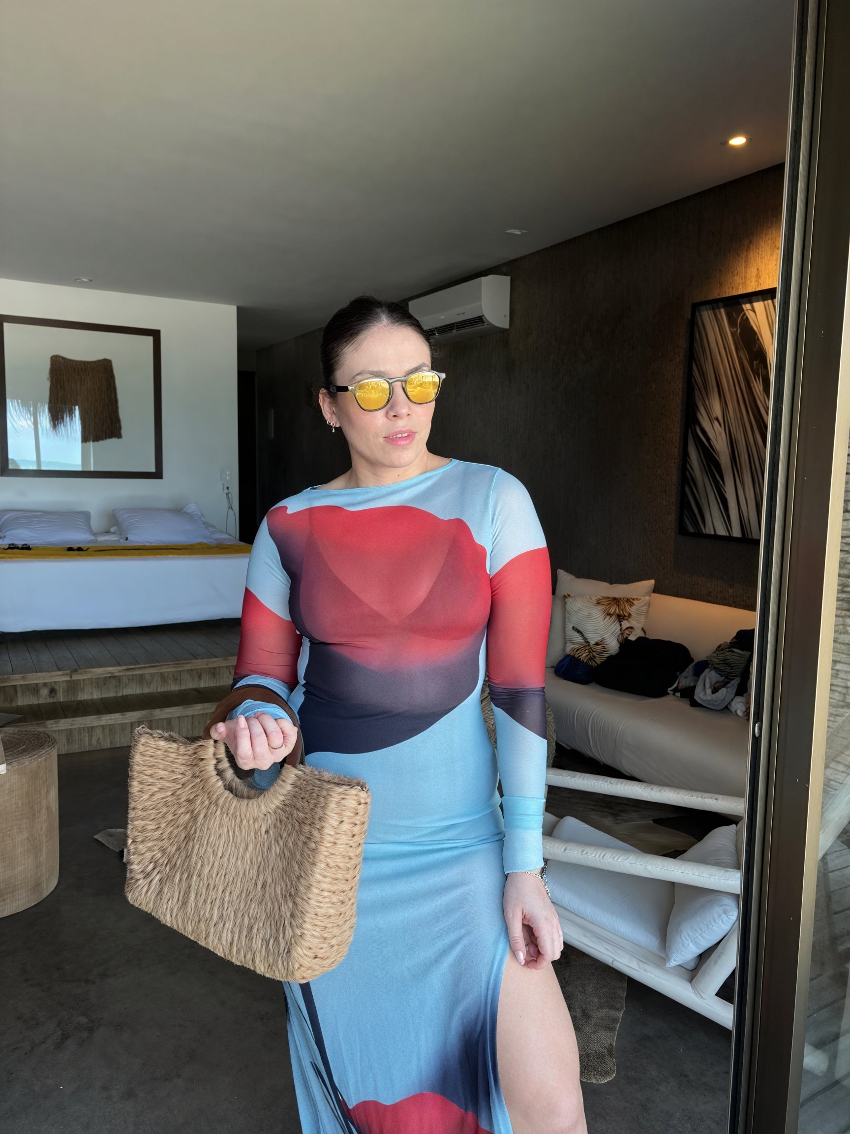 Abito Lungo Maniche Lunghe – Stampa Floreale Vibrante