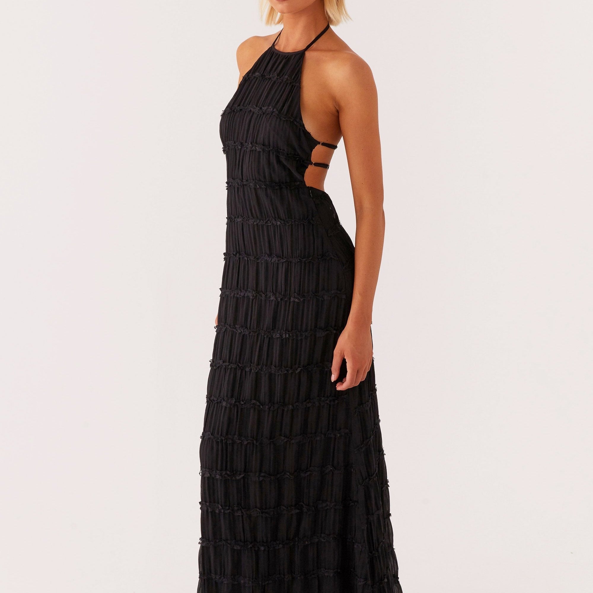 Abito Maxi Testurizzato – Scollo All'Americana