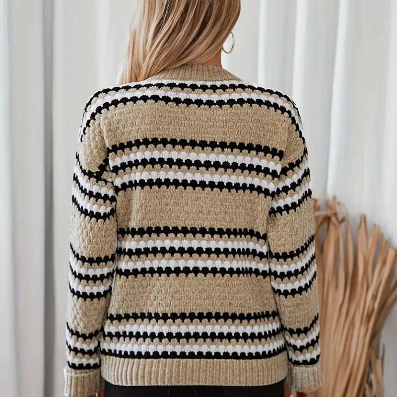 Maglione a Righe Essenziale con Vestibilità Classica