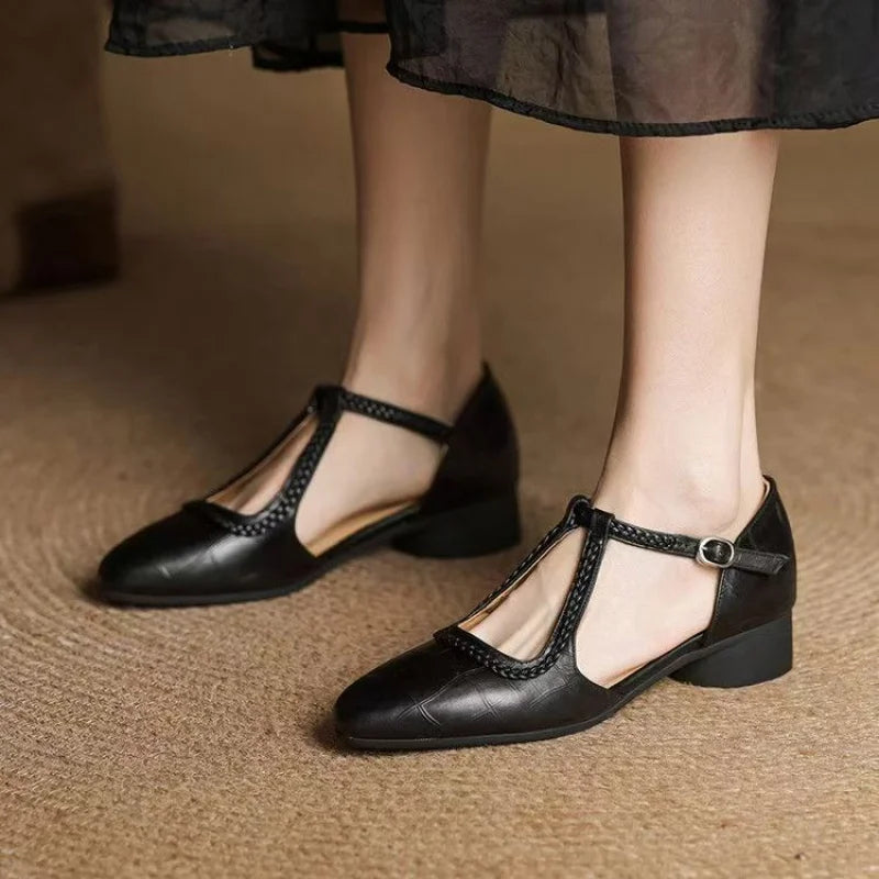 Dolce Viva™ | Sandali con cinturino a T Bevora