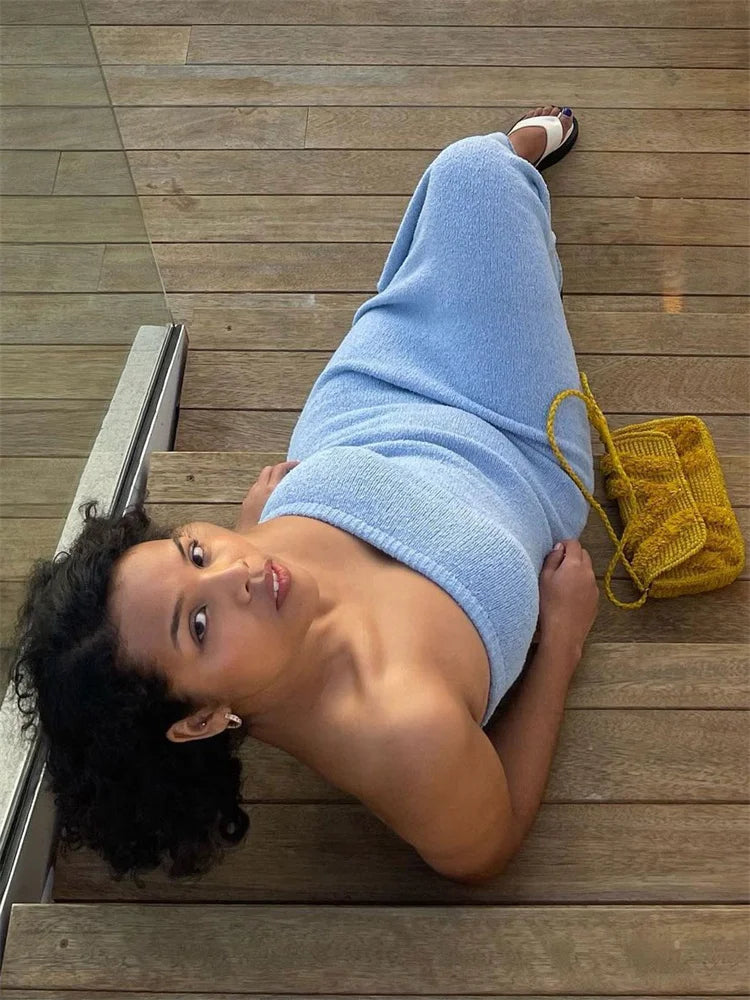 Abito in Maglia a Righe Senza Spalline Versatile