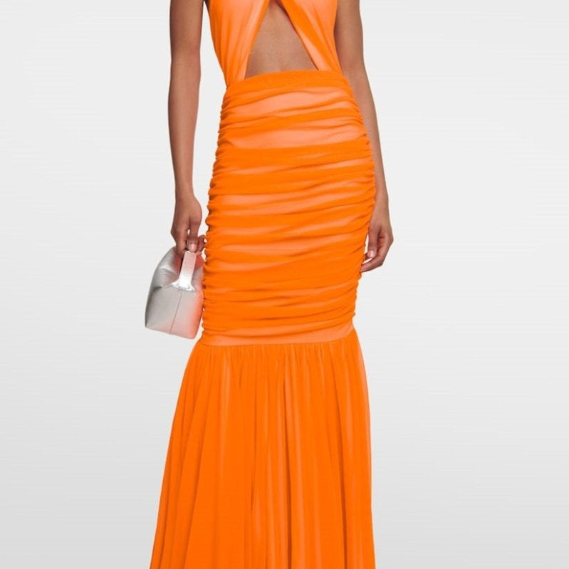 Abito Lungo Halter con Dettaglio Cutout